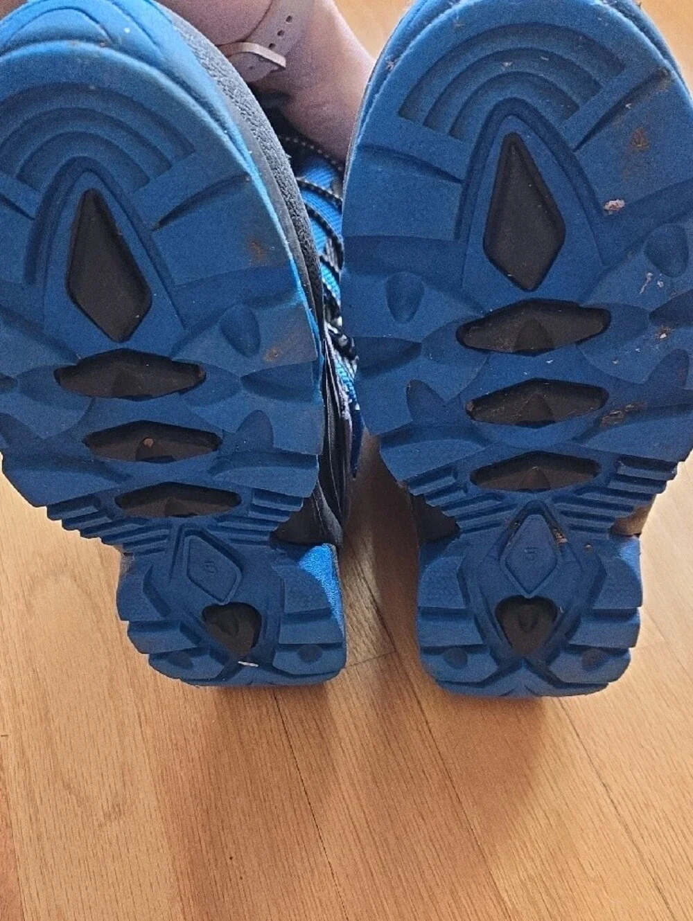 Kamik Luke 3 Kids Blue and Black Insulated Snow Boots Size 5 Big Boys